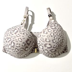 NEW, Victoria's Secret Front Close 32DD Lightly Lined Bra in Grey Leopard